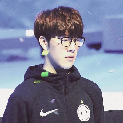 盲注增长压力下的策略转换：从“慢火细熬”到“推土机模式”。（在盲注式增长压力下的策略转型：从“慢火细熬”到“推土机”打法）