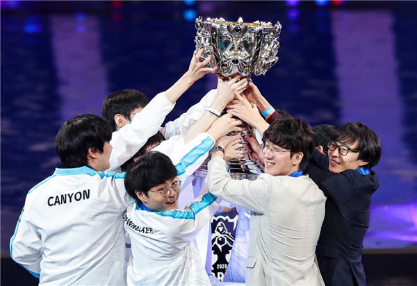 BIG 和 MIBR 惊艳地赢得了他们的比赛 - PGL Astana 2025 首场四场比赛的结果