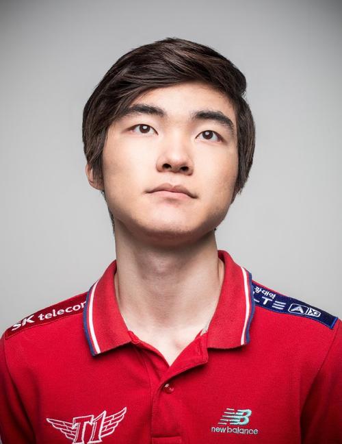 AdreN锐评：s1mple回归、NiKo加入Falcons和m0NESY建议